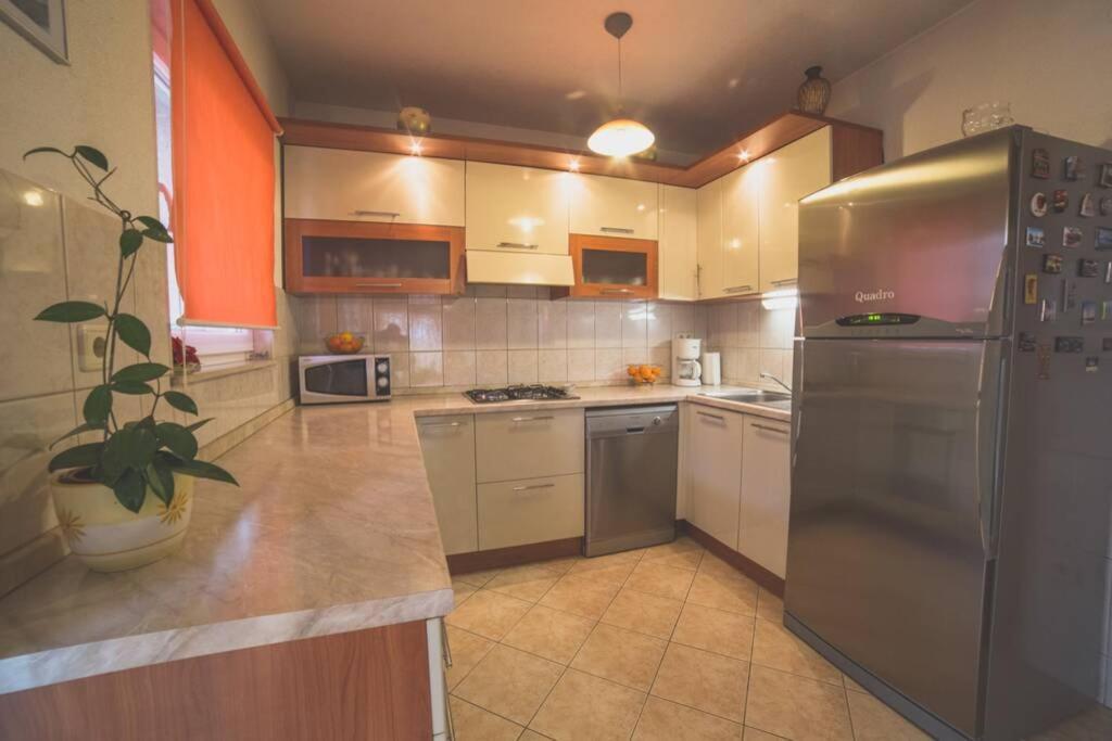 Apartamento Family House Nino